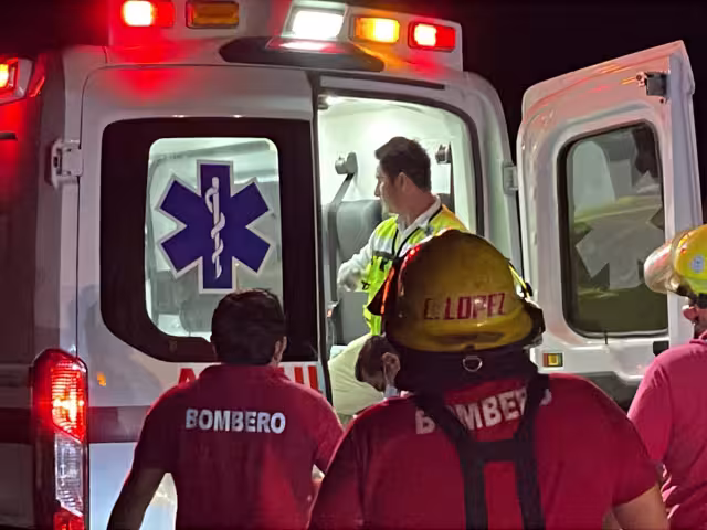 El herido permanece en internado en estado grave; no ha sido identificado.