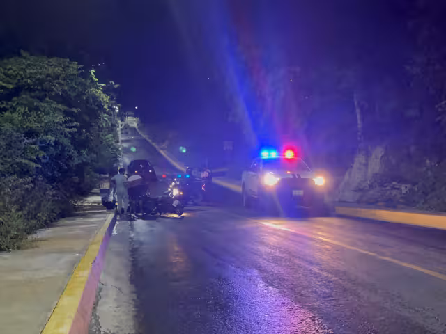 Al lugar llegaron elementos de la Policía Estatal y de SAMU