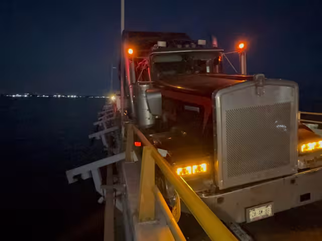 Sin lesionados pero con daños.