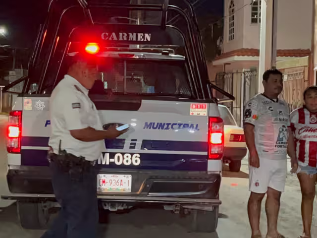 Dos jóvenes fueron trasladados de manera urgente a un hospital con lesiones graves