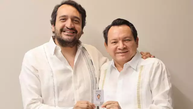 Díaz Mena se reúne con Andrés Manuel López Beltrán