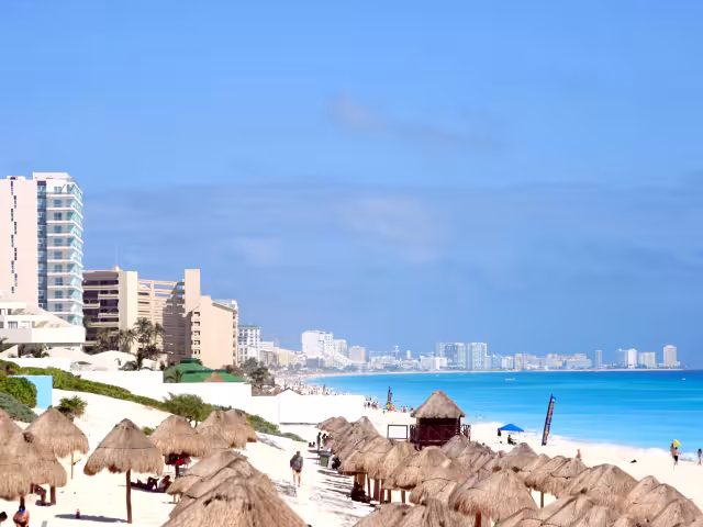 El visitante asegura que iba a ser entregado a un grupo del crimen organizado en este destino