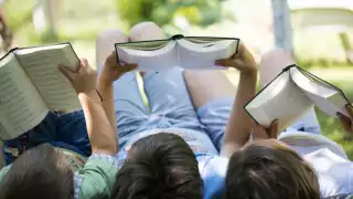 Leer en familia ayuda a estar tranquilo