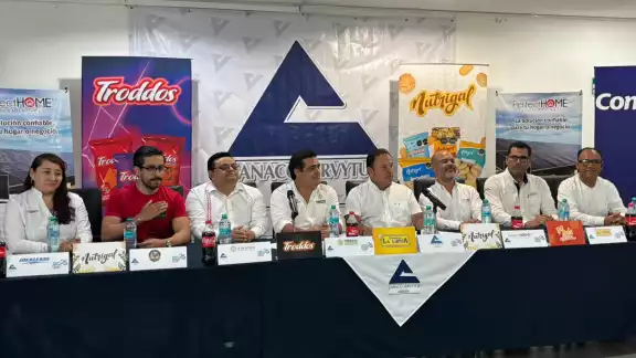 La historia del evento inició en 1999 con poco más de 130 stands La historia del evento inició en 1999 con poco más de 130 stands