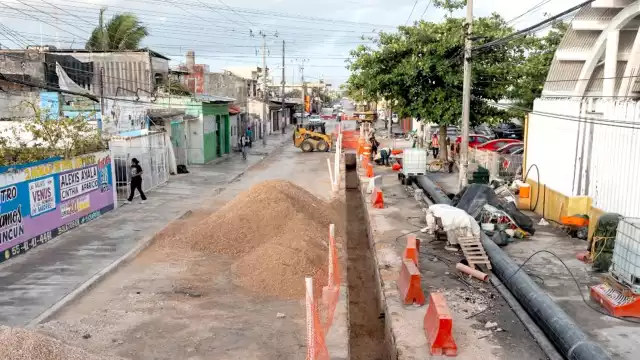 La compañía tiene al menos dos obras inconclusas, lo que estaría generando caos y deficiencias en el municipio