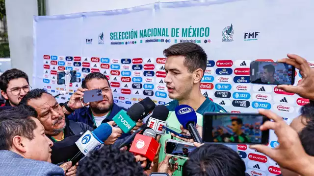 El Cachorro Montes ofreció conferencia en CAR