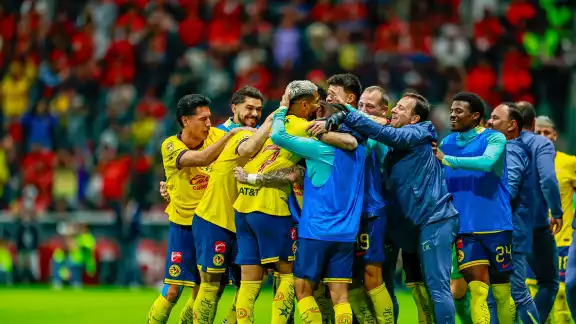 Las águilas celebrando el pase a semifinales
