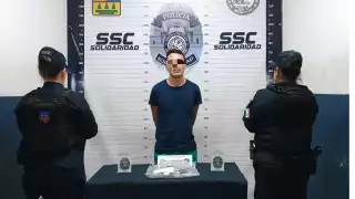 Detienen a hombre por presunto delito de extorsión en colonia Bellavista de Playa del Carmen