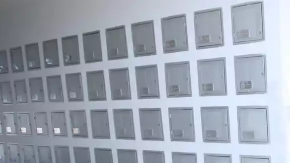 Ante la saturación de los cementerios, crece la demanda de espacios en templos e iglesias para depositar cenizas