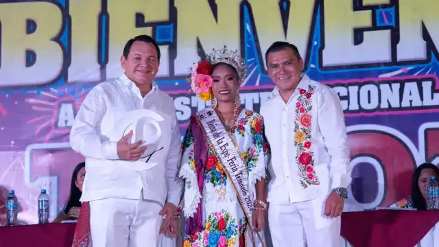 Huacho baila jarana en Temozón