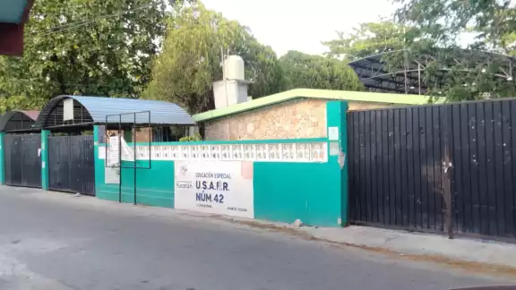 En Acanceh, los padres de familia no saben si se realizarán los bailables o ceremonias En Acanceh, los padres de familia no saben si se realizarán los bailables o ceremonias