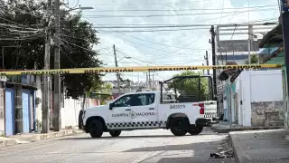 Hallan cuerpo desmembrado en maletas en la Supermanzana 66 de Benito Juárez