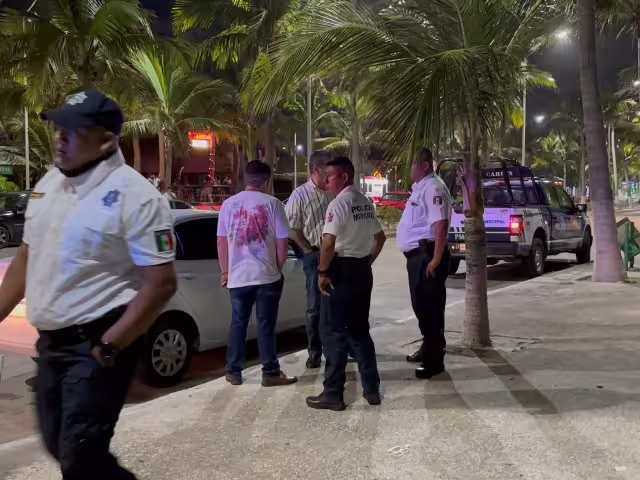 Quería irse sin pagar la cuenta.