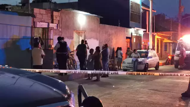 Se suicida en la misma casa que su hijo y sobrino.