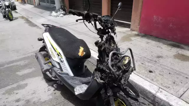 Cortocircuito en el cableado eléctrico de una motocicleta
