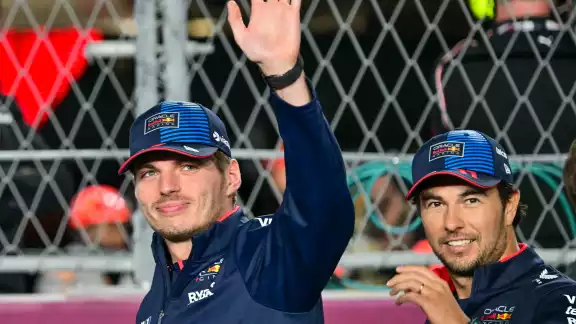 Red Bull con Max y Checo no consiguieron repetir el campeonato de constructores, aquí te dejamos los detalles Red Bull con Max y Checo no consiguieron repetir el campeonato de constructores, aquí te dejamos los detalles