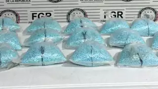 FGR asegura a dos sujetos que transportaban 200 mil pastillas de fentanilo en Sonora