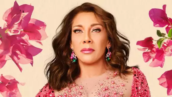 Actriz Cynthia Klitbo reveló hace unos días considerar trabajar como Uber tras estafa.