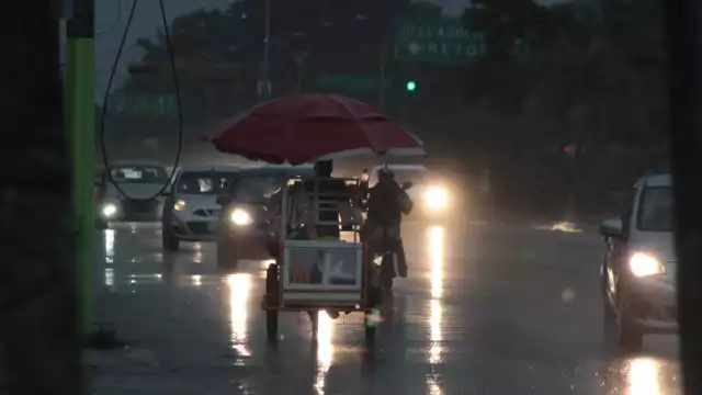 En las primeras horas de la mañana, se presenciaron lluvias ligeras en distintos puntos de la ciudad