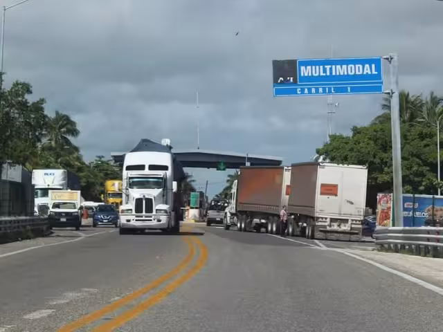 Transportistas de Campeche denuncian inseguridad, extorsiones y abusos administrativos.