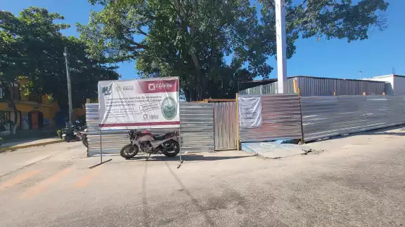 Un incendio en el 2018 consumió las instalaciones del antiguo mercado. Un incendio en el 2018 consumió las instalaciones del antiguo mercado.