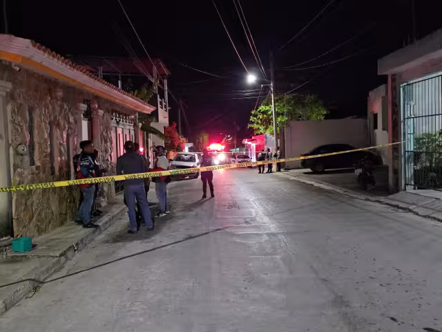 Las autoridades cerraron el lugar y el Servicio Médico Forense levantó el cuerpo para la necropsia