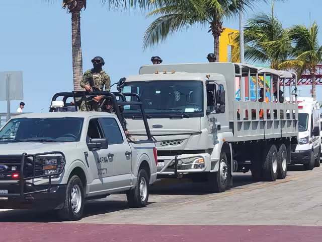 La Décimo Primera Zona Naval Militar implementa la "Operación Salvavidas Semana Santa 2025" para garantizar seguridad a los vacacionistas