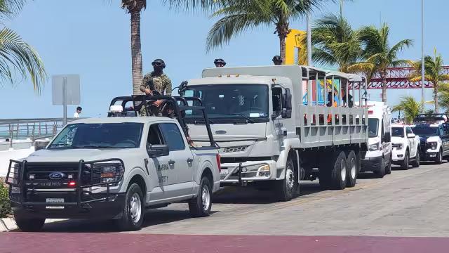 La Décimo Primera Zona Naval Militar implementa la "Operación Salvavidas Semana Santa 2025" para garantizar seguridad a los vacacionistas