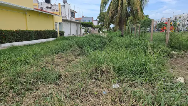 Fraccionamiento Mundo Maya, atrapado entre el abandono y el riesgo sanitario