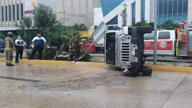 Presuntamente el conductor estaba manejando a exceso de velocidad