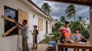 Antes de que llegue un huracán a Yucatán, esto debes hacer para ponerte a salvo