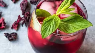 “Agua de Dolores”: La bebida tradicional que refresca la Semana Santa