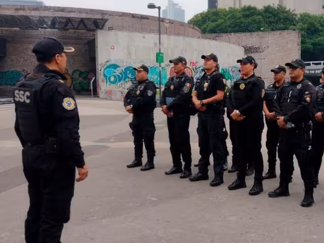 Agentes policiacos actuaron ante una serie de denuncias anónimas
