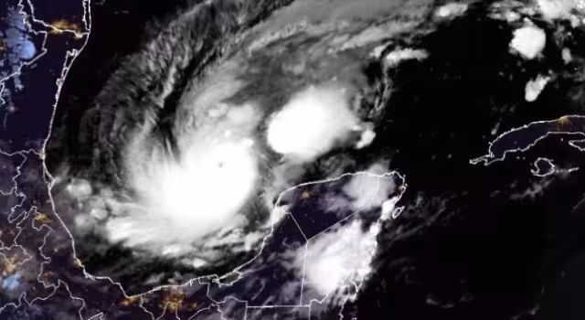 Milton amenaza Yucatán