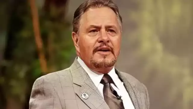 Así se ve la tumba de Paco Stanley tras 25 años de su asesinato