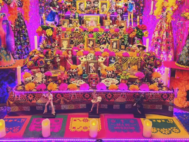 ¿Cuándo se pone la Ofrenda de Día de Muertos y qué elementos no pueden faltar?