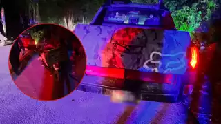 Motociclista presuntamente ebrio terminó detenido tras chocar contra una camioneta en Tulum