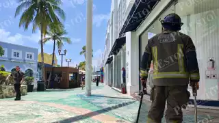 Elevador se avería  en Plaza La Isla de Cancún y moviliza a autoridades