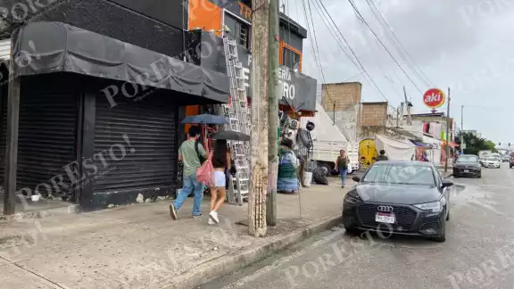 Clima en Cancún: Fuertes lluvias persisten en distintos puntos de la ciudad
