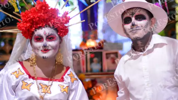 Otros disfrutan de festejar ambas celebraciones, sin preferir una más que la otra Otros disfrutan de festejar ambas celebraciones, sin preferir una más que la otra