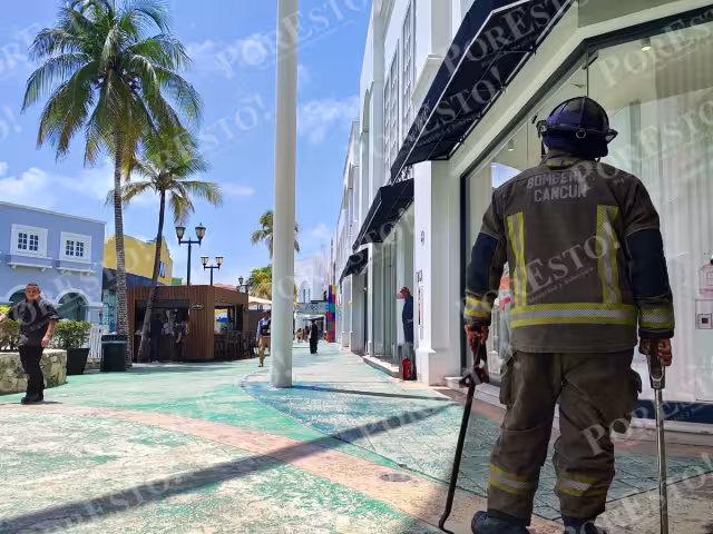 Durante el trabajo de Bomberos y elementos, no se reportaron personas atrapadas.