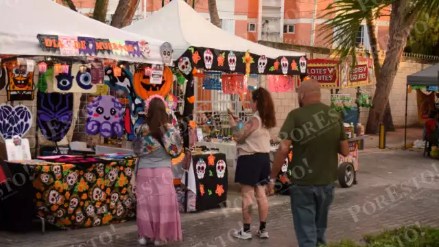 Artesanos y expositores destacaron la alta afluencia durante la festividad, aunque señalaron que el incremento de insumos afectó sus actividades
