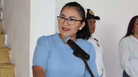 Alcaldesa de Tenabo, en la mira por desacato y presunto desvío de recursos