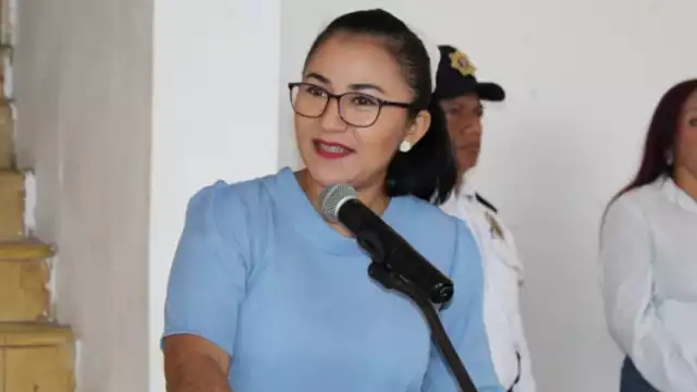 Alcaldesa de Tenabo, en la mira por desacato y presunto desvío de recursos