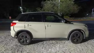 Motociclista choca y huye entre el manglar tras accidente en Cuatro Carriles, Carmen