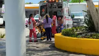 Tremendo susto causa una mujer que se infartaba en Ciudad del Carmen