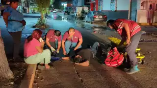 Perro callejero provoca caída de motociclistas en Ciudad del Carmen; uno terminó con fractura