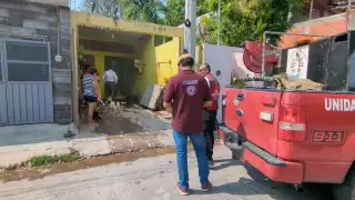 Incendio en vivienda de Ciudad del Carmen moviliza a cuerpos de emergencia