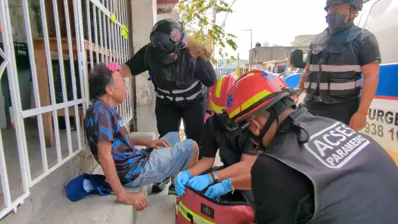 Piden empatía hacia enfermos vulnerables tras caída de hombre con cáncer Piden empatía hacia enfermos vulnerables tras caída de hombre con cáncer