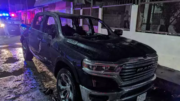 La camioneta es propiedad del empresario conocido como "Campechano JR".